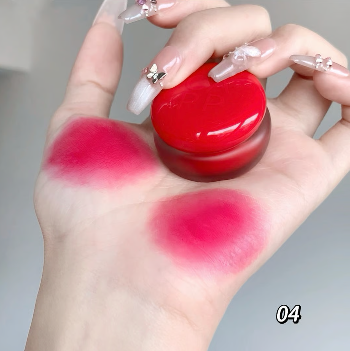 Natural makeup look using Lakerain Lip & Cheek Pudding Pot application