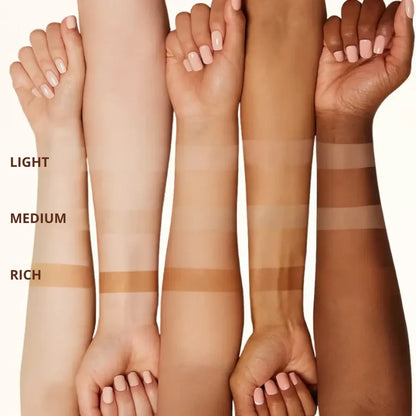 Smooth cream foundation that blends easily and looks natural